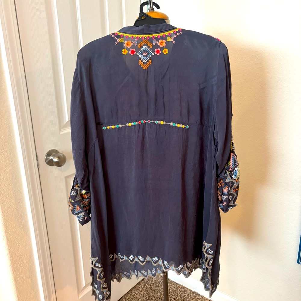 Perfect vibrant embroidered tunic for all occasions!